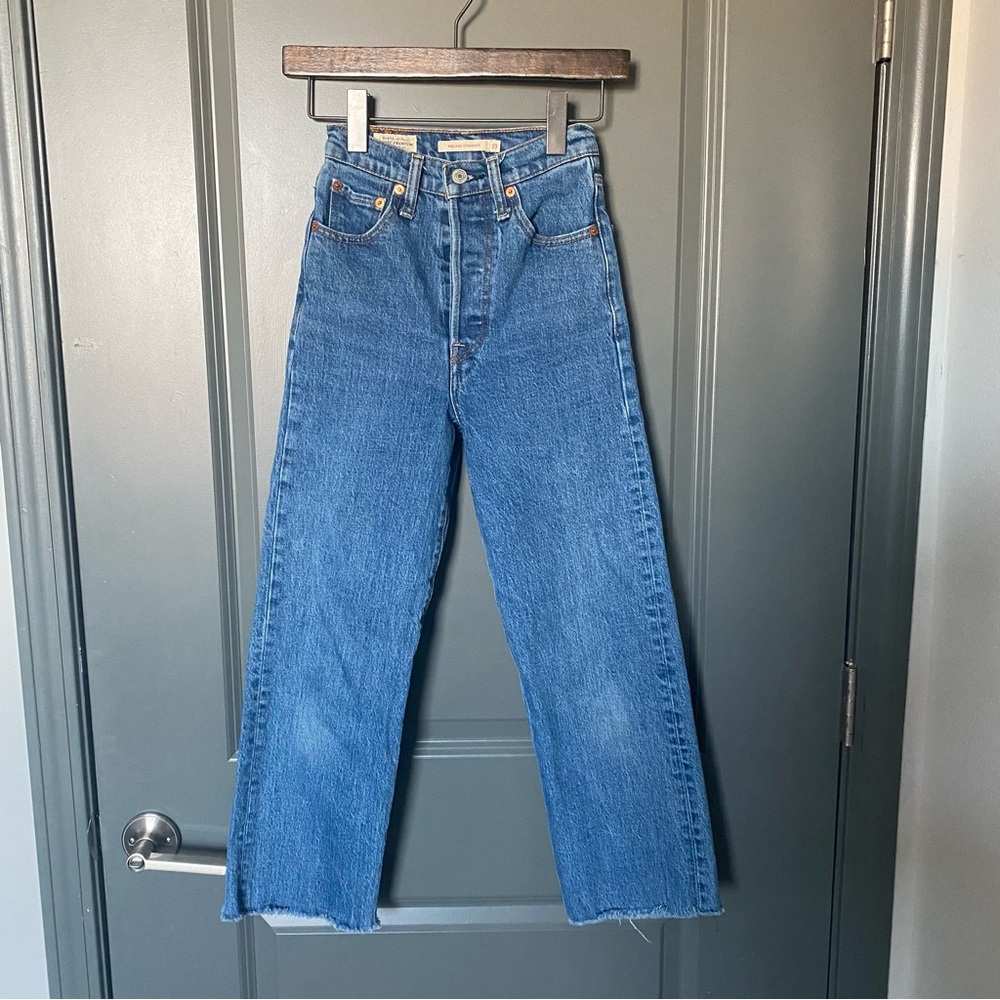 Levi’s Ribcage Straight Jeans